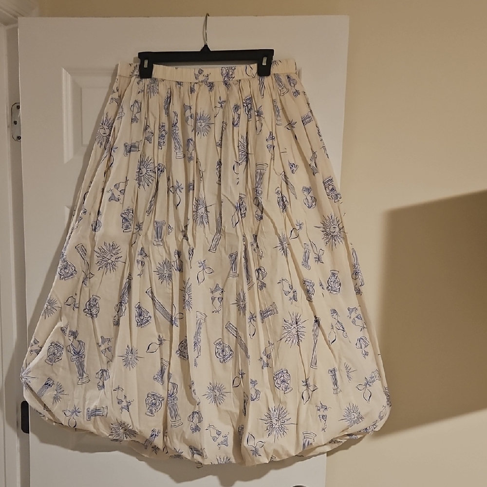 Lucky Brand Cream Skirt with Blue Botanical Print With Bubble Hem